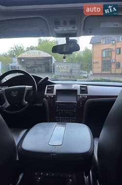 Позашляховик / Кросовер Cadillac Escalade 2008 в 