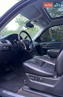 Позашляховик / Кросовер Cadillac Escalade 2008 в 