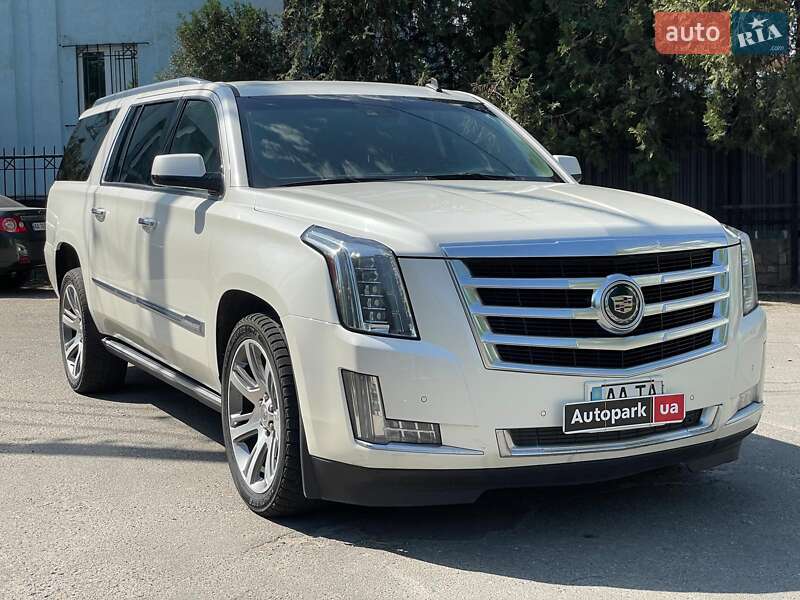 Внедорожник / Кроссовер Cadillac Escalade 2014 в Киеве