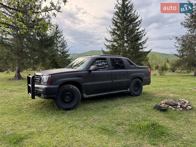Пикап Cadillac Escalade 2002 в Ивано-Франковске