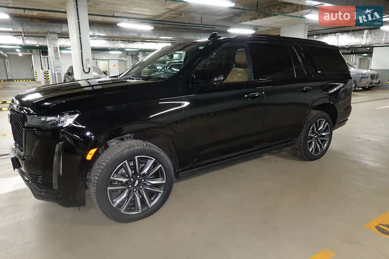 Позашляховик / Кросовер Cadillac Escalade 2022 в 
