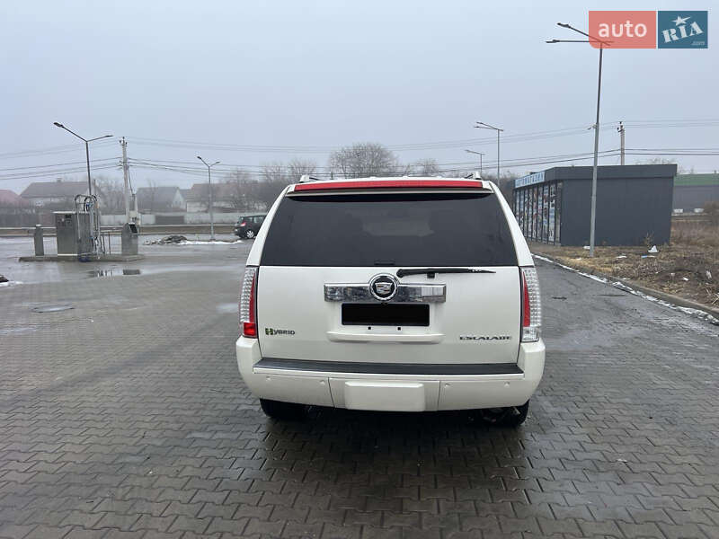 Внедорожник / Кроссовер Cadillac Escalade 2011 в Киеве
