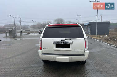 Внедорожник / Кроссовер Cadillac Escalade 2011 в 