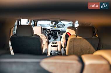 Внедорожник / Кроссовер Cadillac Escalade 2014 в 