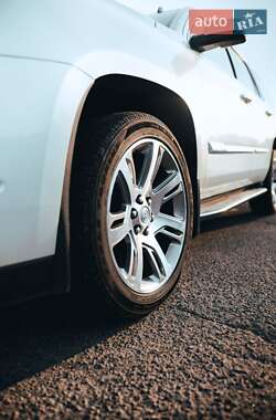 Внедорожник / Кроссовер Cadillac Escalade 2014 в 
