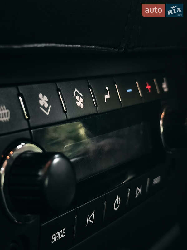 Внедорожник / Кроссовер Cadillac Escalade 2007 в Одессе фото 8 Внедорожник / Кроссовер Cadillac Escalade 2007 в Одессе