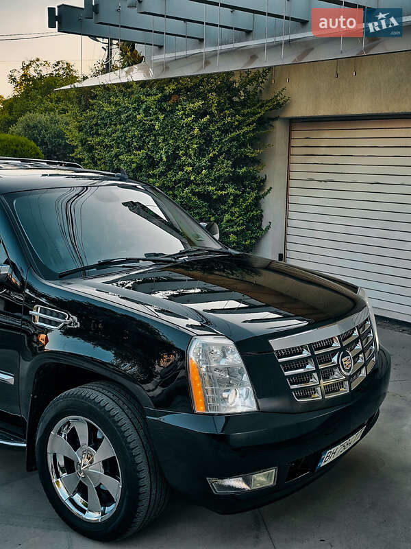 Внедорожник / Кроссовер Cadillac Escalade 2007 в Одессе фото 21 Внедорожник / Кроссовер Cadillac Escalade 2007 в Одессе