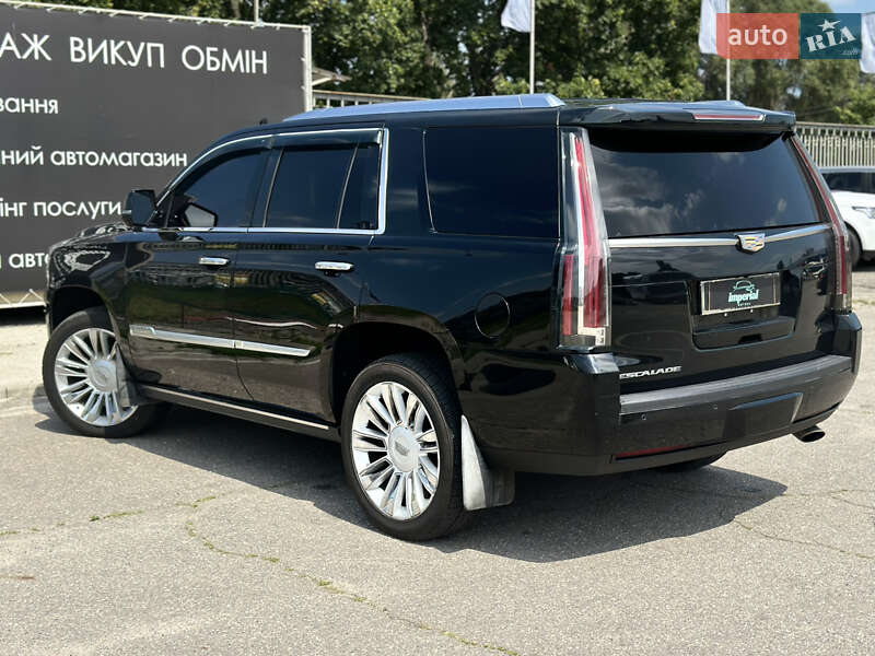 Внедорожник / Кроссовер Cadillac Escalade 2016 в Харькове