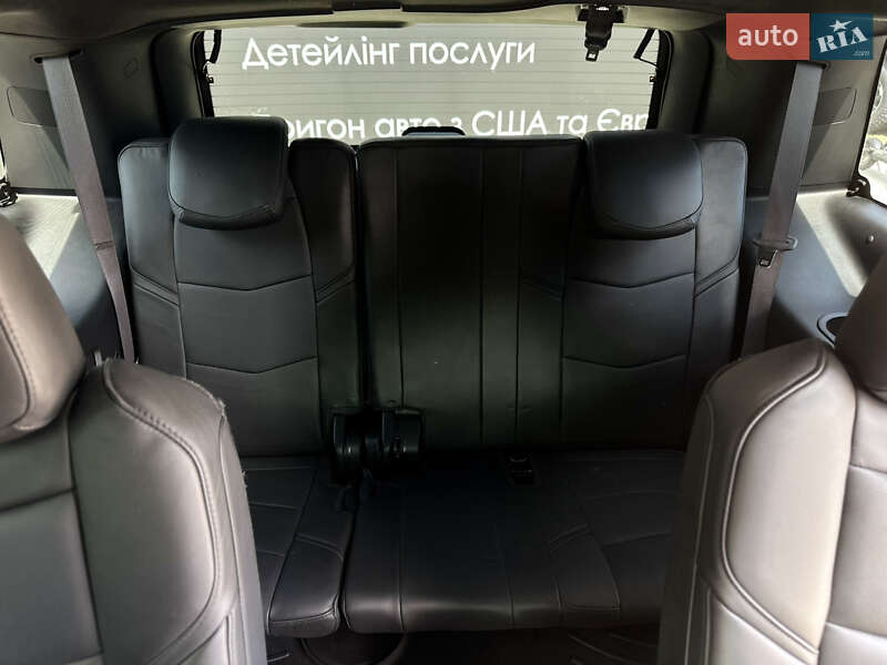 Внедорожник / Кроссовер Cadillac Escalade 2016 в Харькове