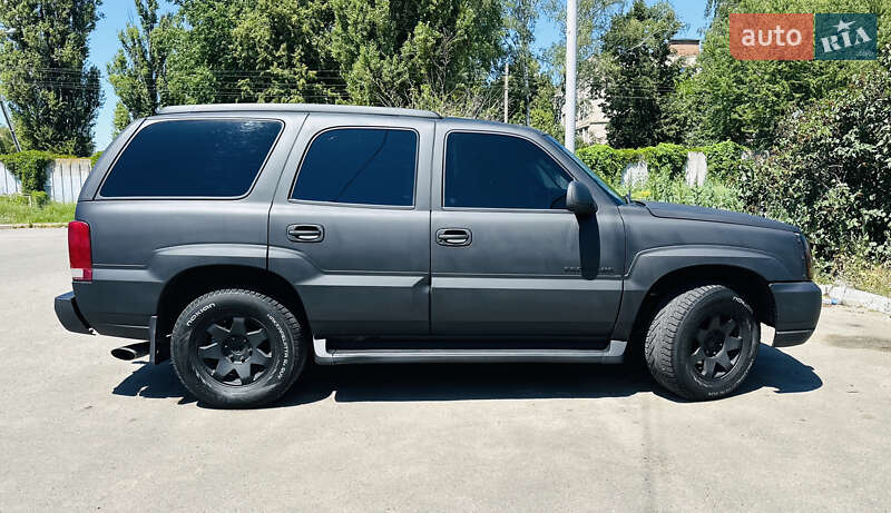 Внедорожник / Кроссовер Cadillac Escalade 2001 в Киеве