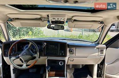 Внедорожник / Кроссовер Cadillac Escalade 2001 в 