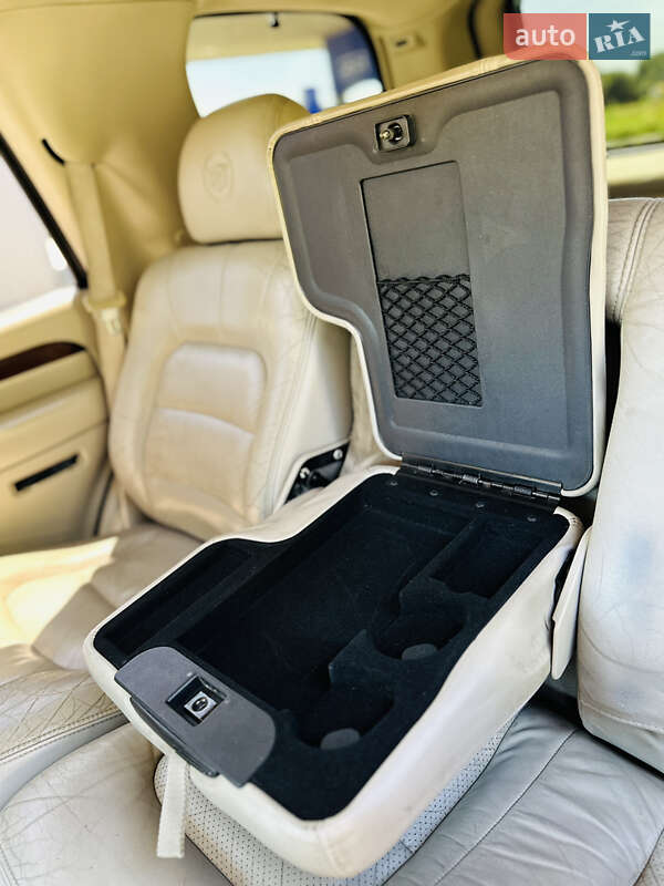 Внедорожник / Кроссовер Cadillac Escalade 2001 в Киеве