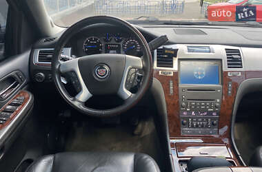 Внедорожник / Кроссовер Cadillac Escalade 2008 в 