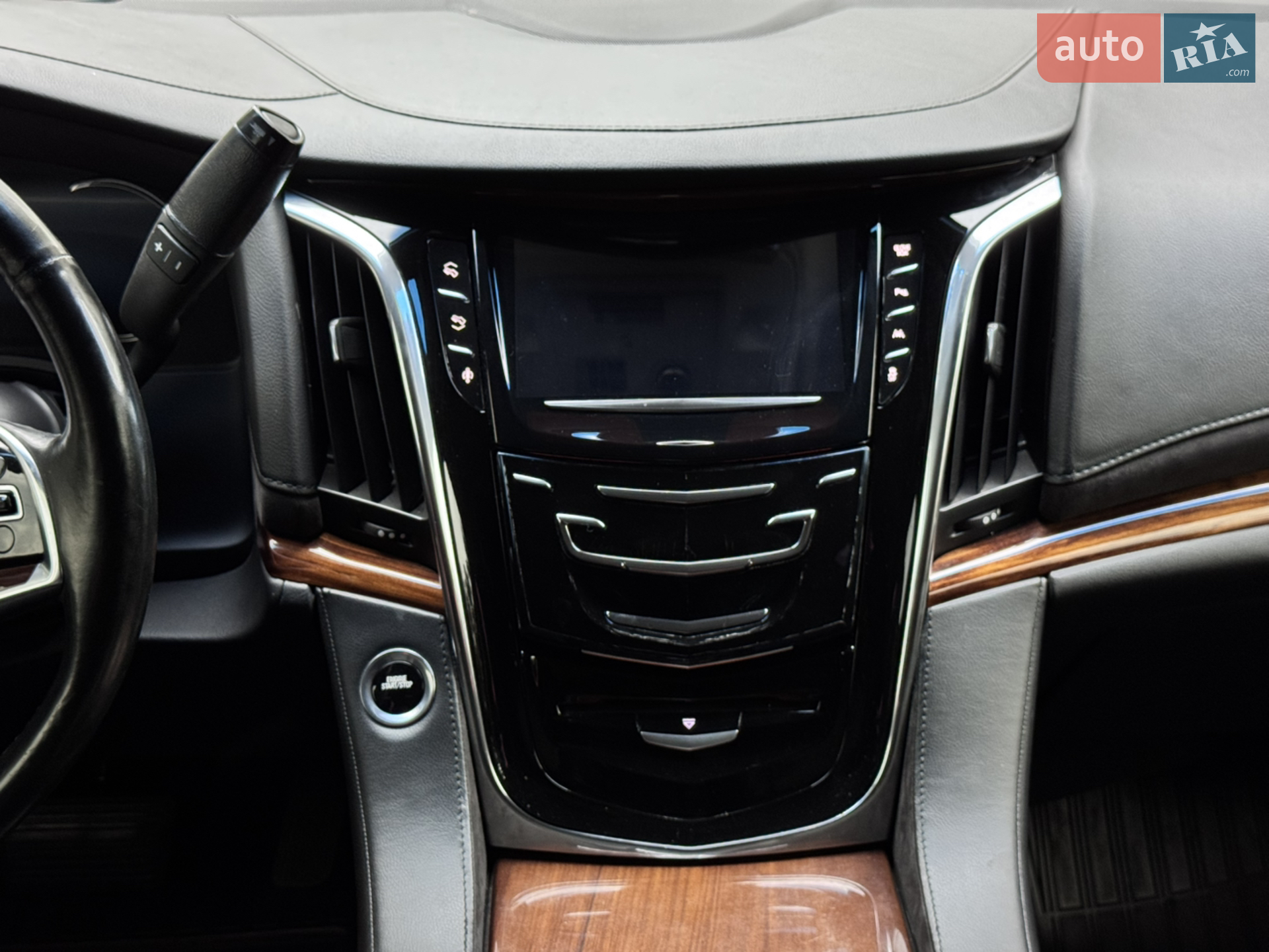2016 Cadillac Escalade - мініатюра 32