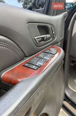 Внедорожник / Кроссовер Cadillac Escalade 2008 в 