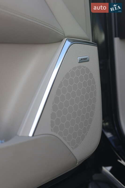 Внедорожник / Кроссовер Cadillac Escalade 2014 в Львове фото 39 Внедорожник / Кроссовер Cadillac Escalade 2014 в Львове