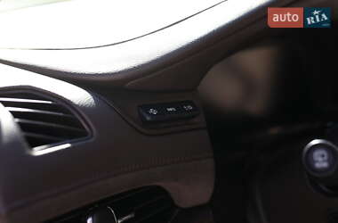 Внедорожник / Кроссовер Cadillac Escalade 2014 в 