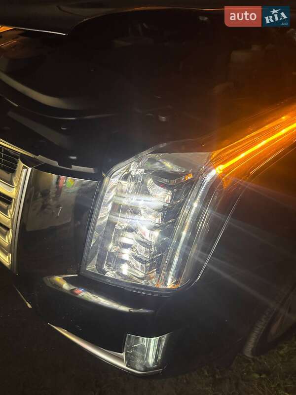 Внедорожник / Кроссовер Cadillac Escalade 2014 в Львове фото 49 Внедорожник / Кроссовер Cadillac Escalade 2014 в Львове