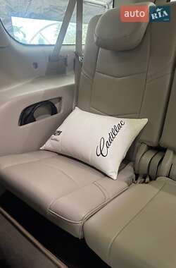 Внедорожник / Кроссовер Cadillac Escalade 2014 в 