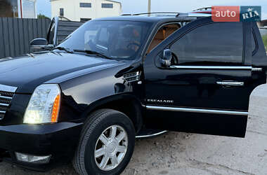 Внедорожник / Кроссовер Cadillac Escalade 2006 в 