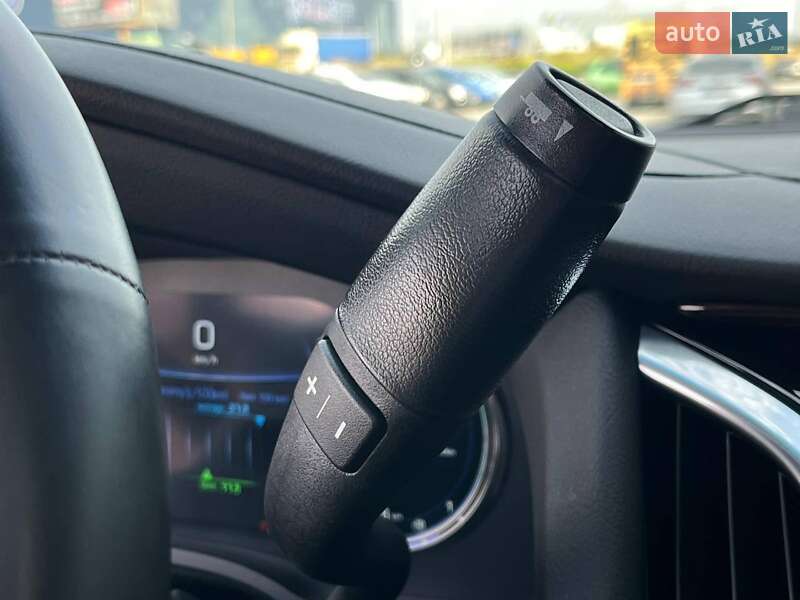 Внедорожник / Кроссовер Cadillac Escalade 2017 в Львове