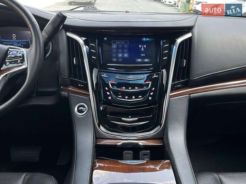 Внедорожник / Кроссовер Cadillac Escalade 2017 в Львове