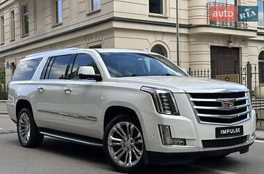 Внедорожник / Кроссовер Cadillac Escalade 2018 в 