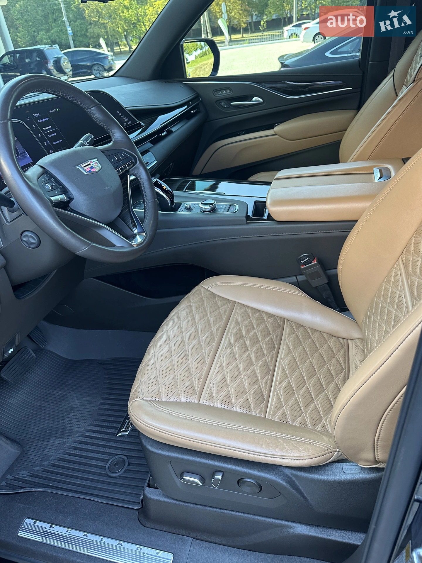 2022 Cadillac Escalade - мініатюра 12