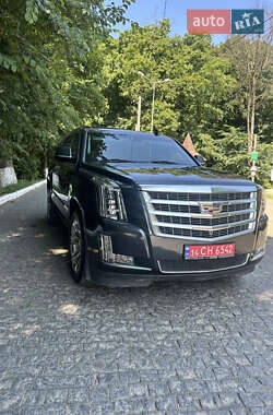 Позашляховик / Кросовер Cadillac Escalade 2018 в Чернівцях