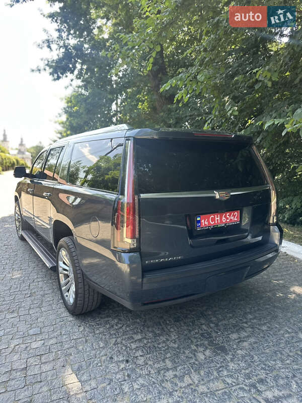 Позашляховик / Кросовер Cadillac Escalade 2018 в Чернівцях фото 11 Позашляховик / Кросовер Cadillac Escalade 2018 в Чернівцях