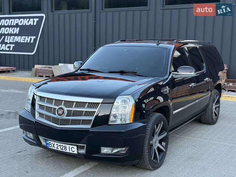 Внедорожник / Кроссовер Cadillac Escalade 2013 в Сколе