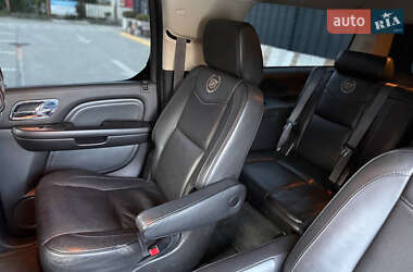 Внедорожник / Кроссовер Cadillac Escalade 2013 в 