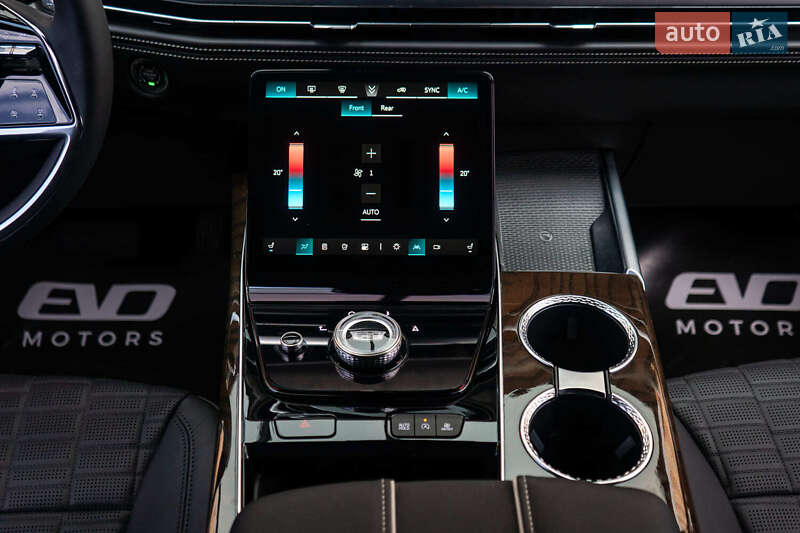 Внедорожник / Кроссовер Cadillac Escalade 2025 в Киеве