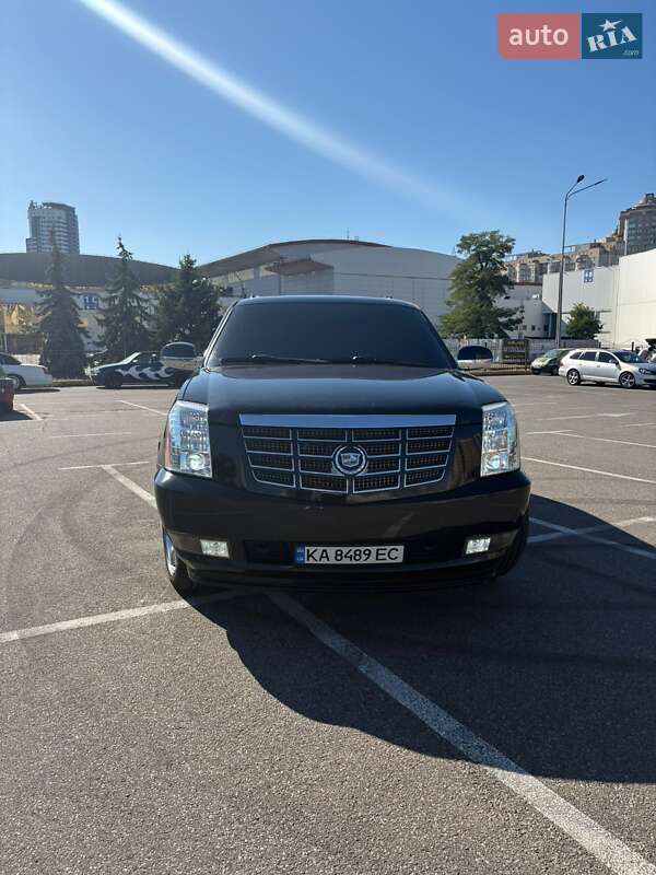 Внедорожник / Кроссовер Cadillac Escalade 2008 в Киеве фото 3 Внедорожник / Кроссовер Cadillac Escalade 2008 в Киеве