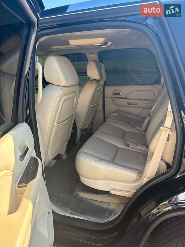 Внедорожник / Кроссовер Cadillac Escalade 2008 в Киеве фото 8 Внедорожник / Кроссовер Cadillac Escalade 2008 в Киеве