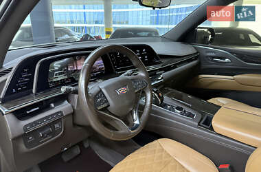 Внедорожник / Кроссовер Cadillac Escalade 2022 в 