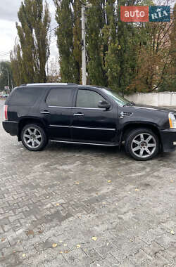Внедорожник / Кроссовер Cadillac Escalade 2007 в 