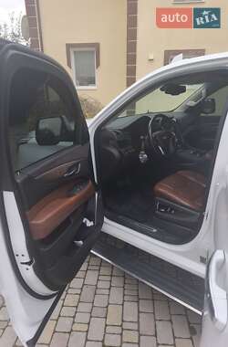 Позашляховик / Кросовер Cadillac Escalade 2016 в 