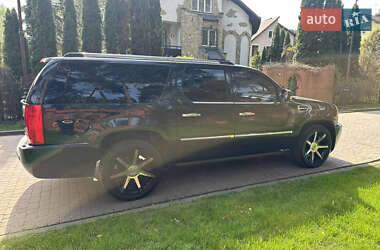 Внедорожник / Кроссовер Cadillac Escalade 2013 в 