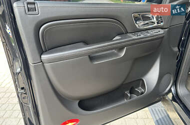 Внедорожник / Кроссовер Cadillac Escalade 2013 в 