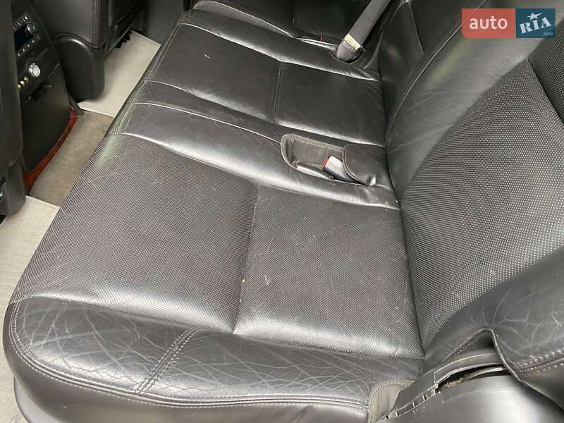 Позашляховик / Кросовер Cadillac Escalade 2008 в Дніпрі фото 36 Позашляховик / Кросовер Cadillac Escalade 2008 в Дніпрі