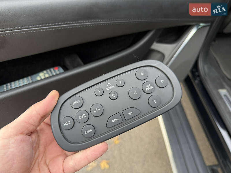 Внедорожник / Кроссовер Cadillac Escalade 2015 в Киеве