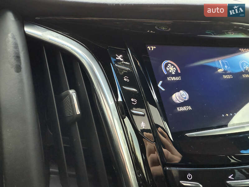 Внедорожник / Кроссовер Cadillac Escalade 2015 в Киеве