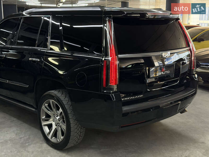 Внедорожник / Кроссовер Cadillac Escalade 2015 в Одессе