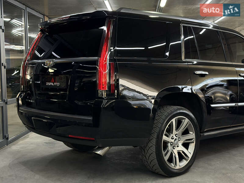 Внедорожник / Кроссовер Cadillac Escalade 2015 в Одессе
