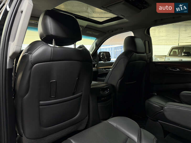 Внедорожник / Кроссовер Cadillac Escalade 2015 в Одессе