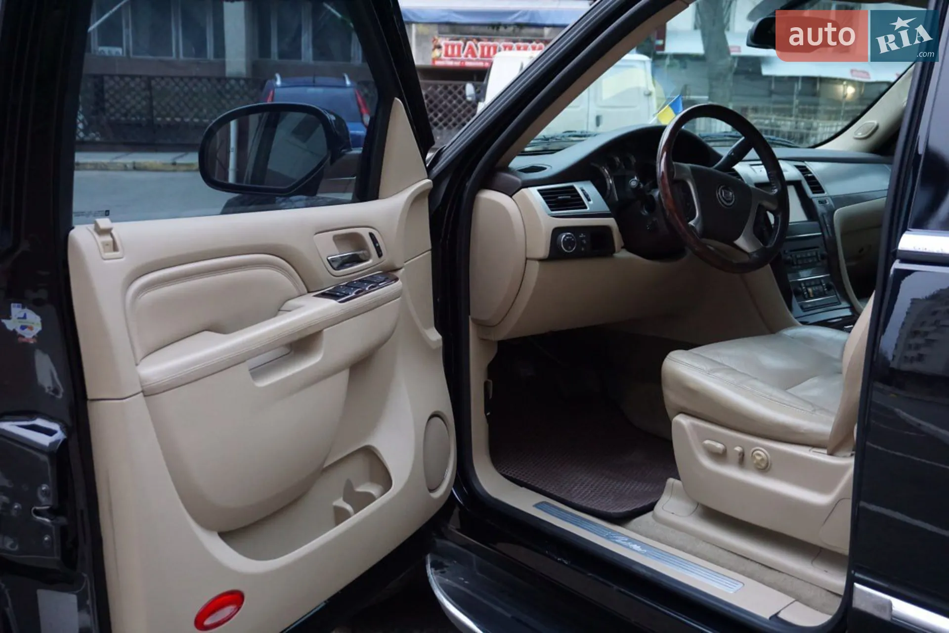2013 Cadillac Escalade - мініатюра 6