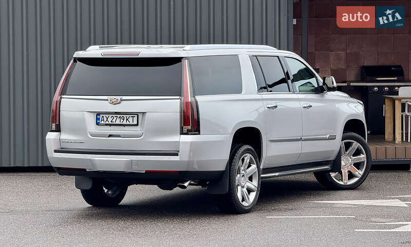 Позашляховик / Кросовер Cadillac Escalade 2016 в Києві фото 12 Позашляховик / Кросовер Cadillac Escalade 2016 в Києві