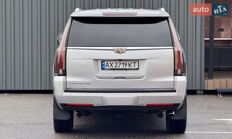 Позашляховик / Кросовер Cadillac Escalade 2016 в Києві фото 17 Позашляховик / Кросовер Cadillac Escalade 2016 в Києві