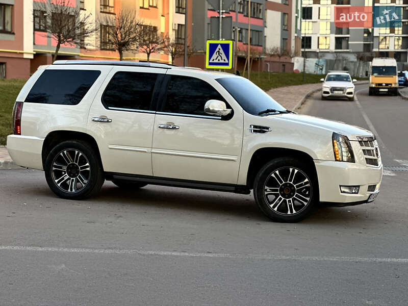 Позашляховик / Кросовер Cadillac Escalade 2013 в Тернополі фото 7 Позашляховик / Кросовер Cadillac Escalade 2013 в Тернополі